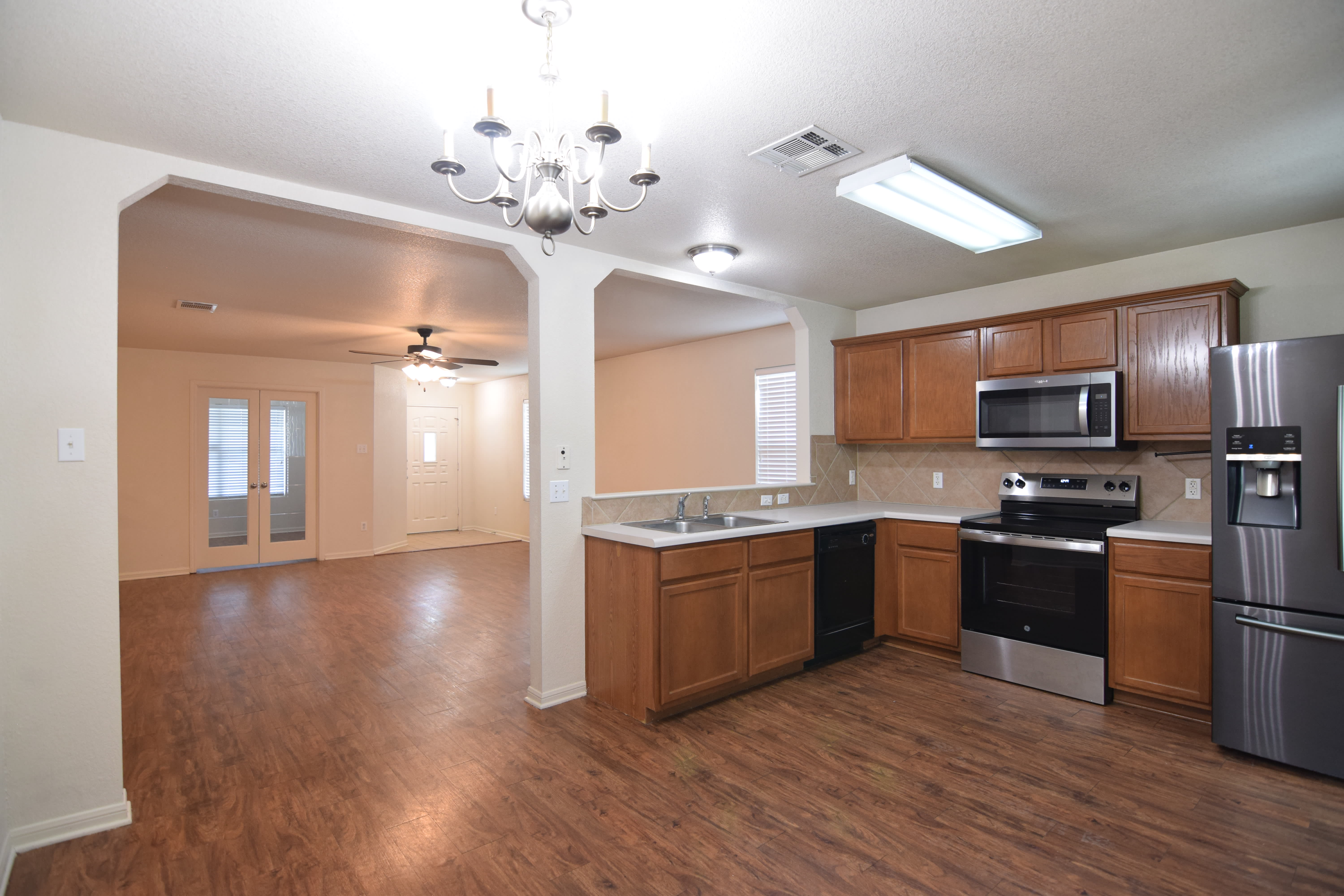 5419 Southern Crossing Dr – photo 4