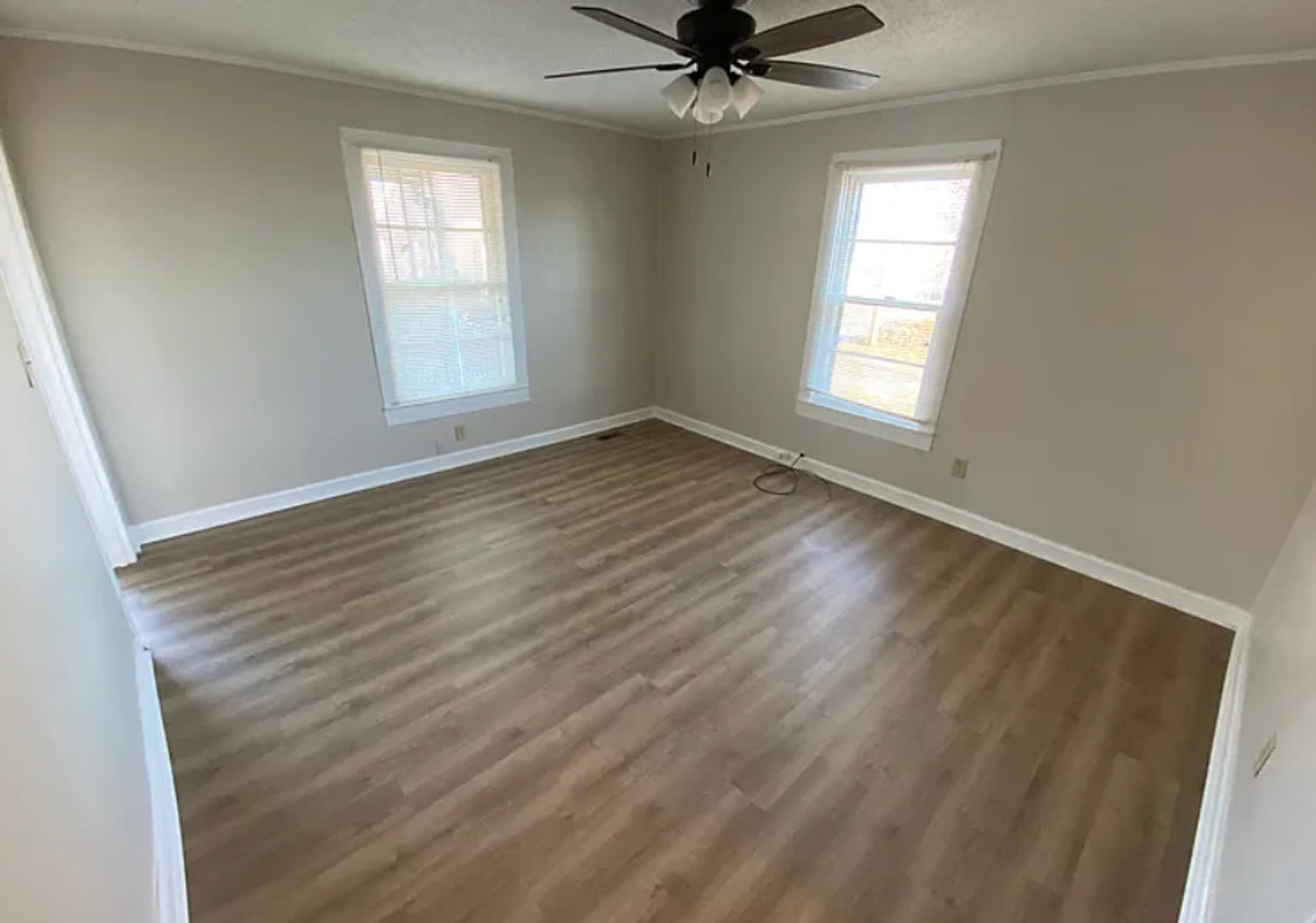 105 Lake Ave – photo 4