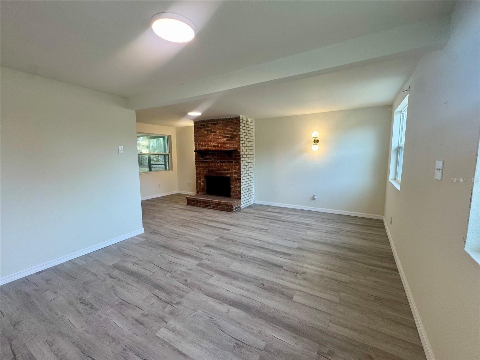 7224 VALIANT Court – photo 4