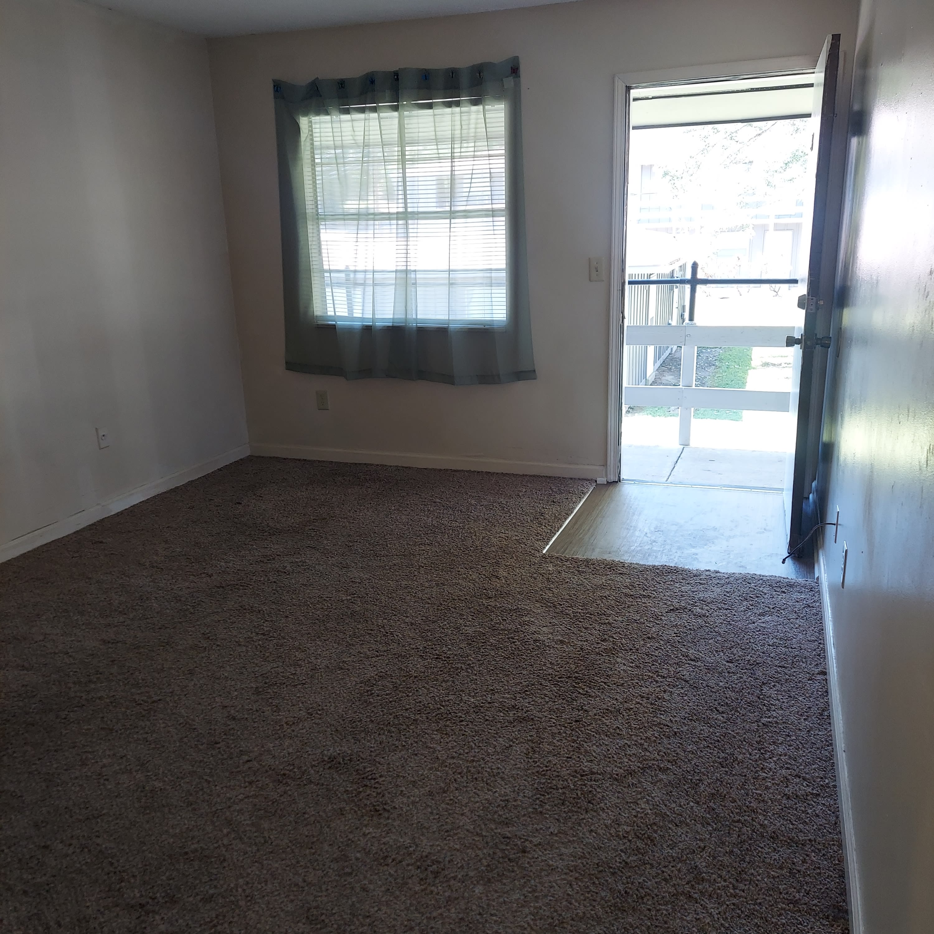 300 West Gordon St. – photo 5