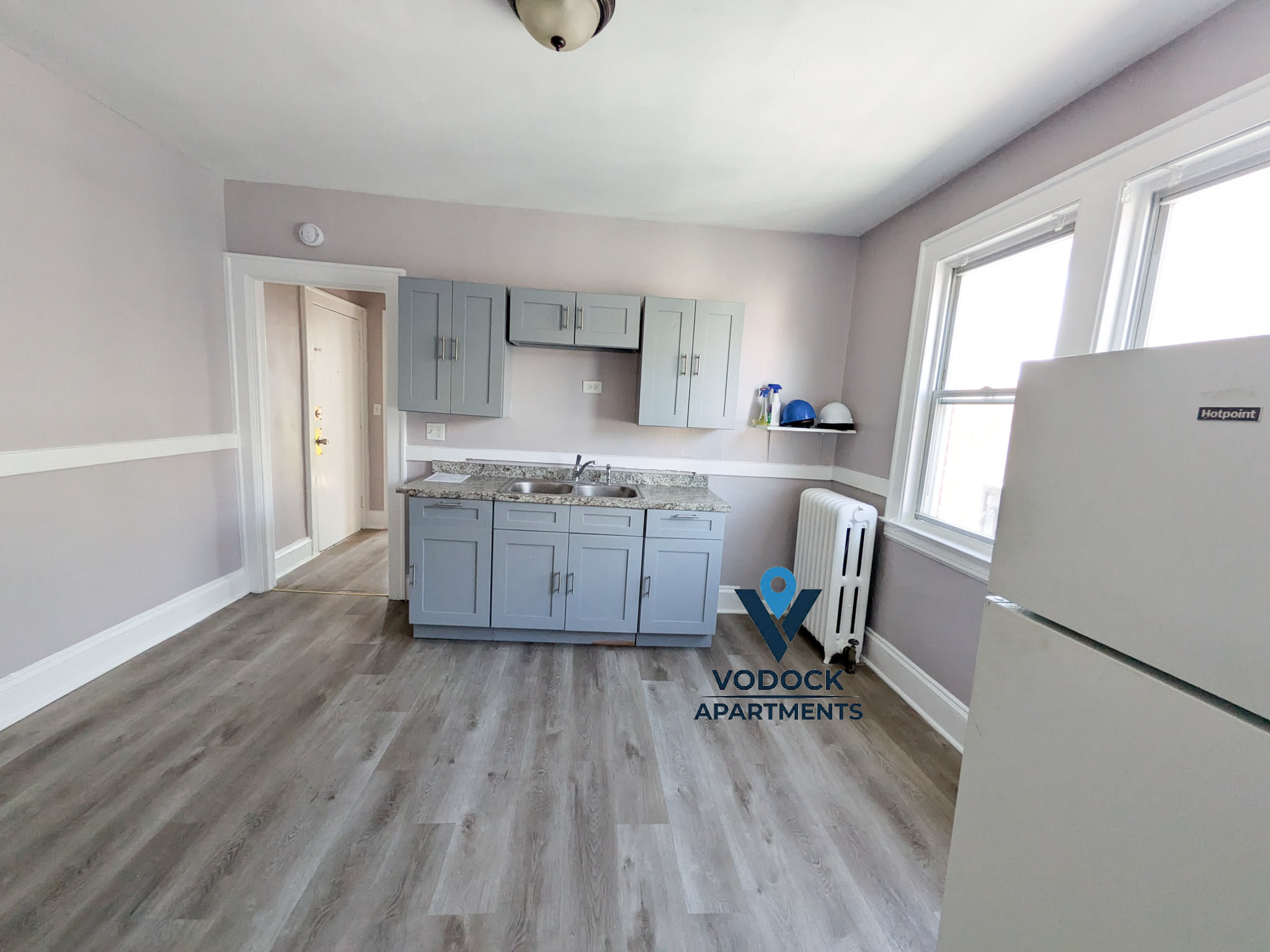 82 James St – photo 1