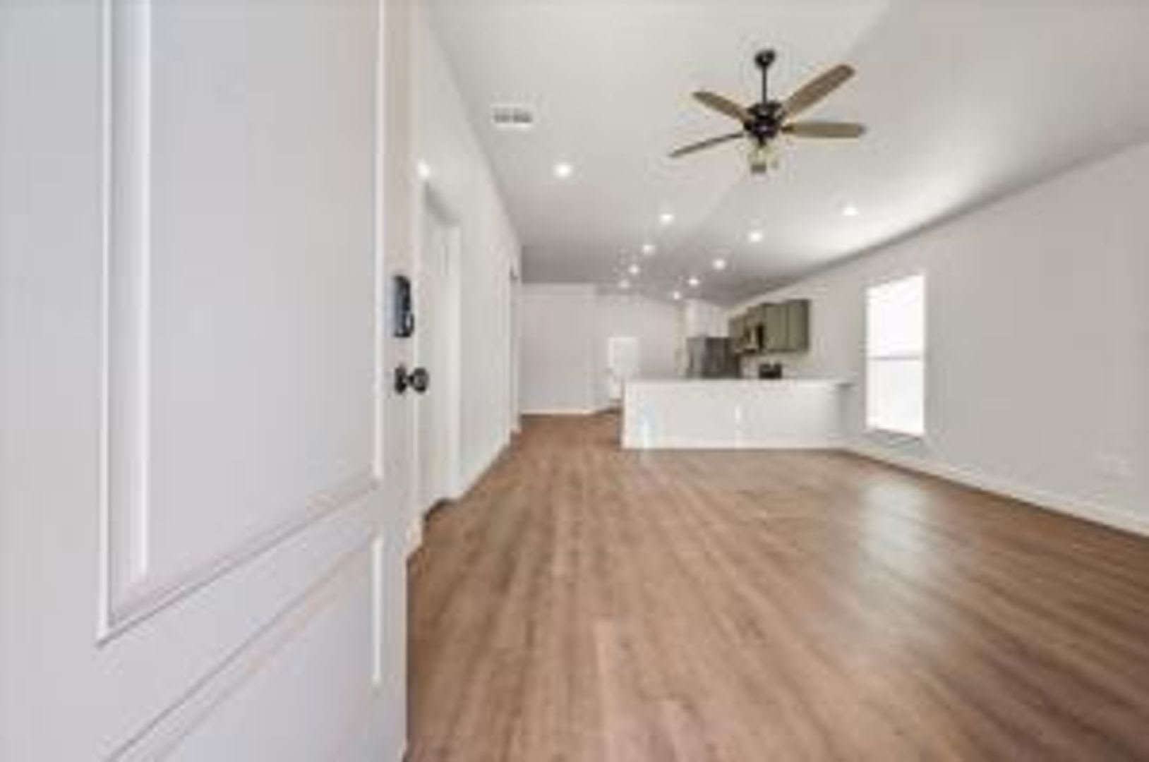 Take A Look At Overlook! – photo 2