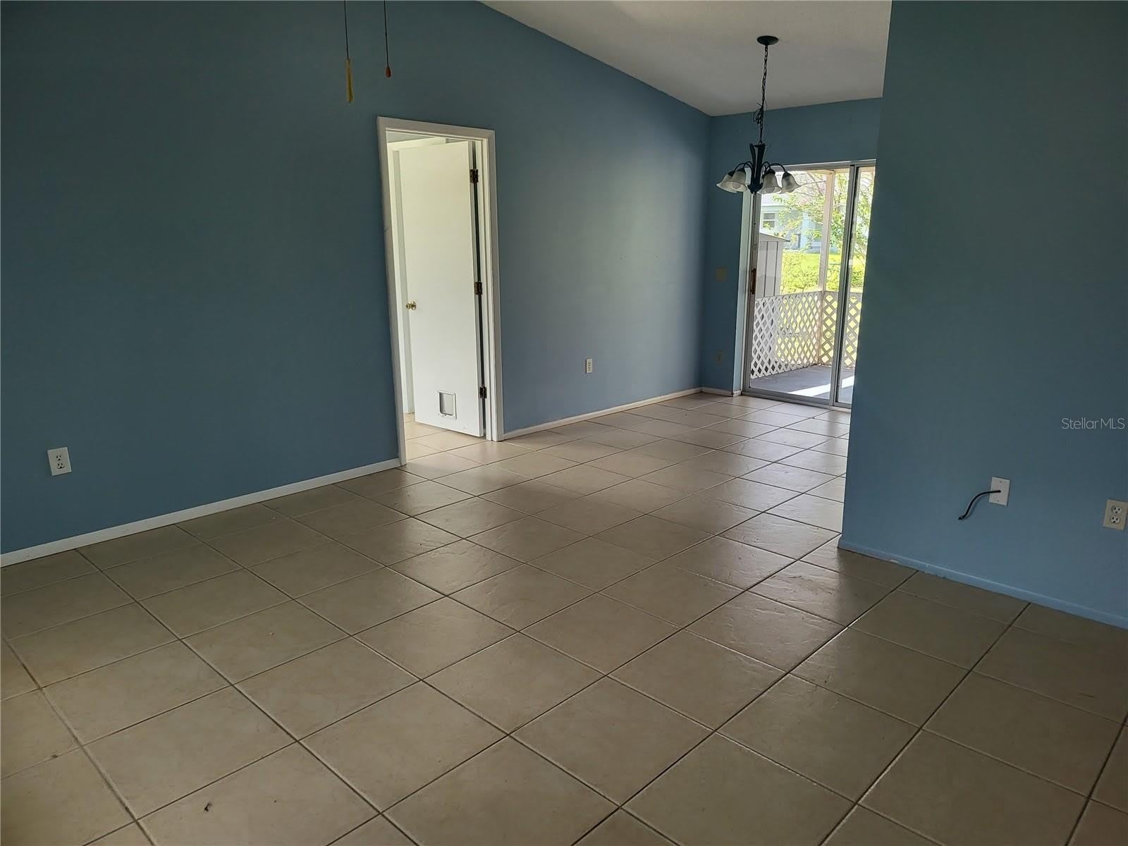 12165 GULFSTREAM Boulevard – photo 2