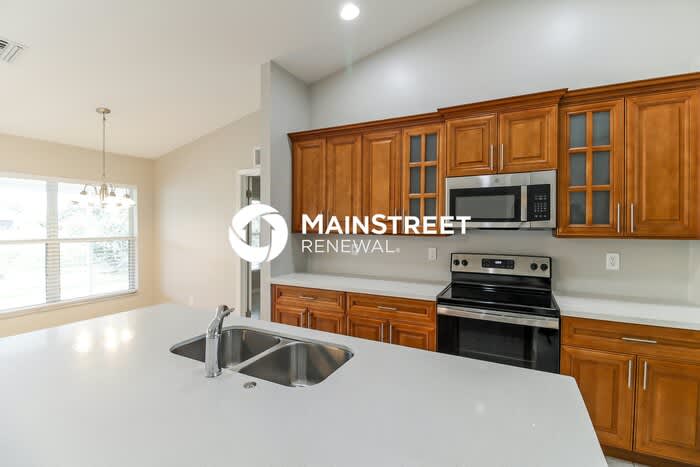 3318 34Th Street Southwest – photo 4