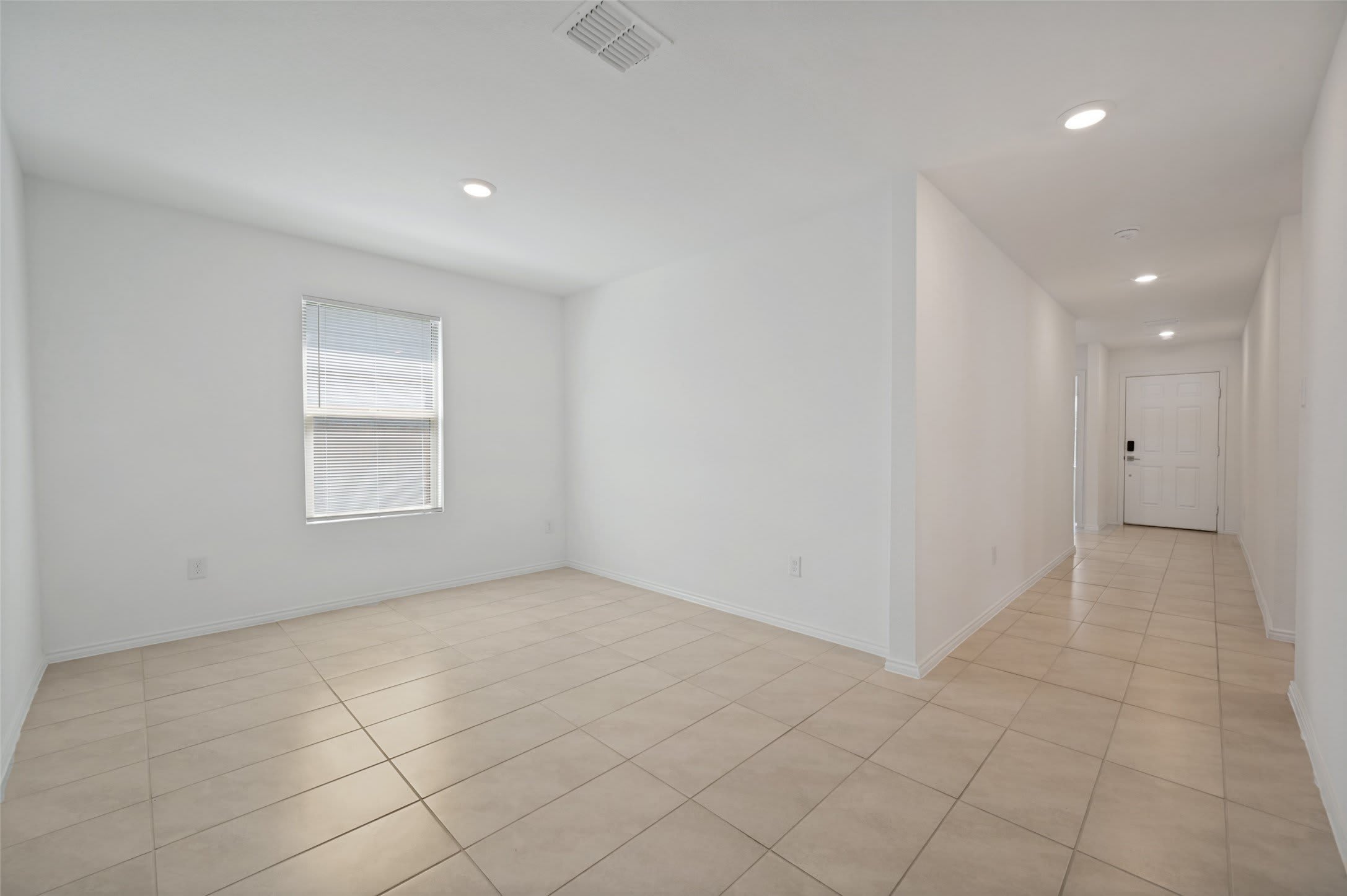 14045 Ilderton Street – photo 2
