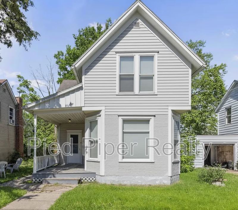 816 South James Avenue – photo 1