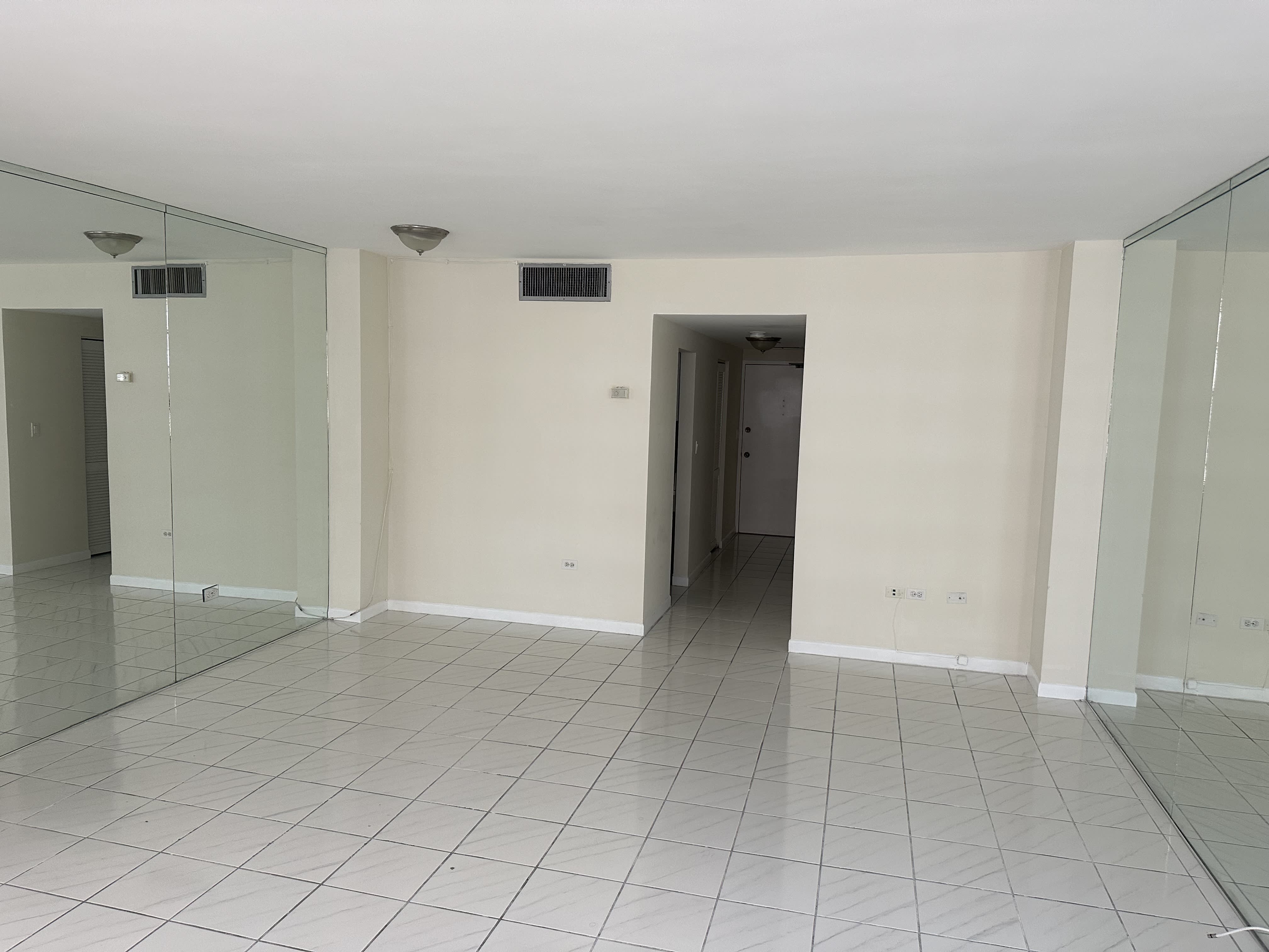 999 Brickell Bay Drive – photo 4