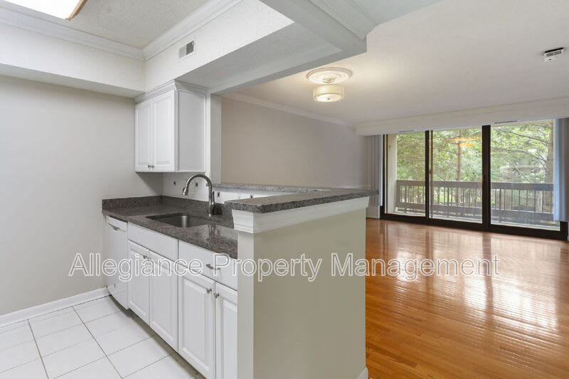 5505 Seminary Rd – photo 2