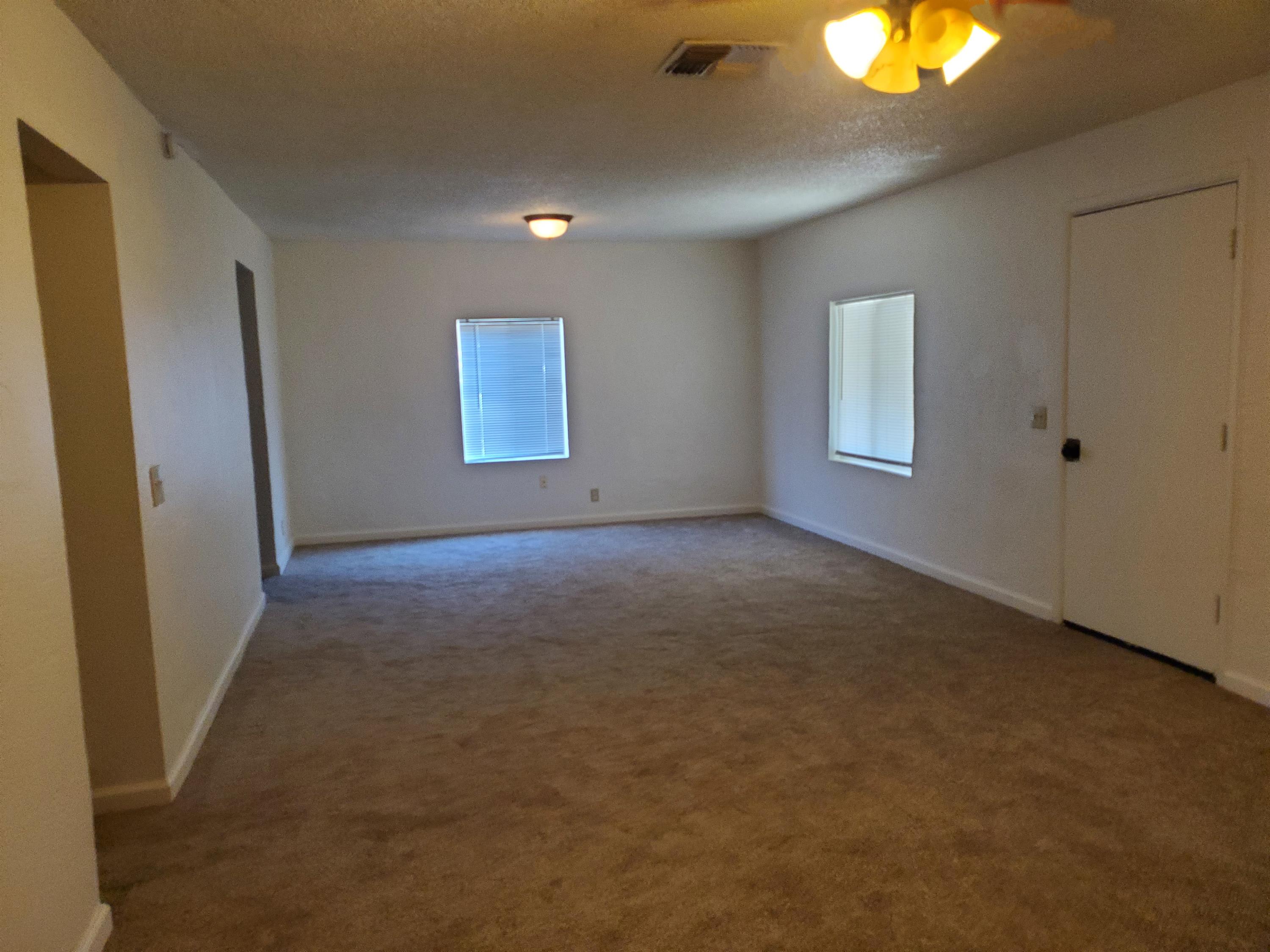 430 Robinson Avenue – photo 4