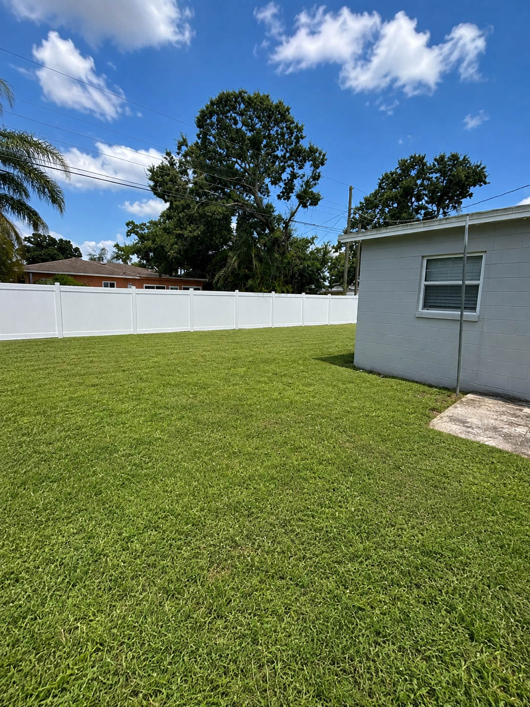 8949 59th St – photo 2