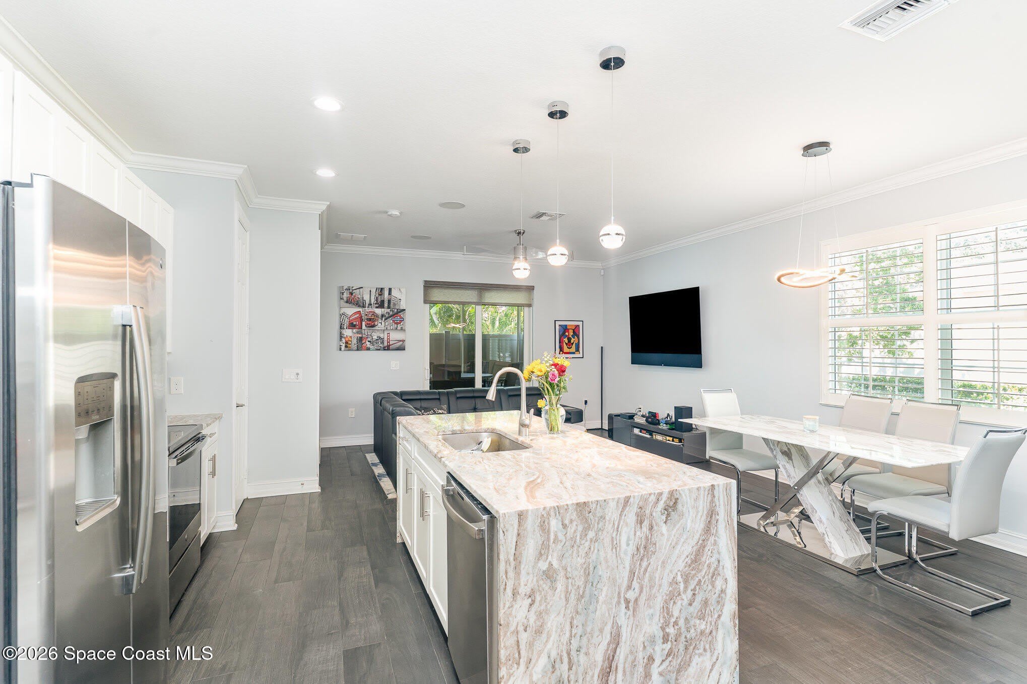 1430 Isabella Drive – photo 5