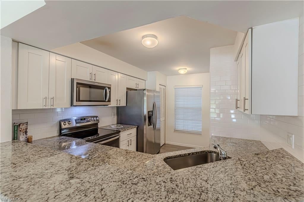 9600 Victoria Ln – photo 3
