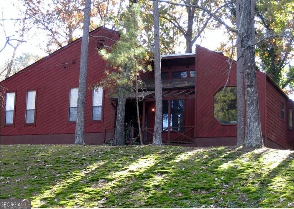 257 Castleair Drive NE – photo 1