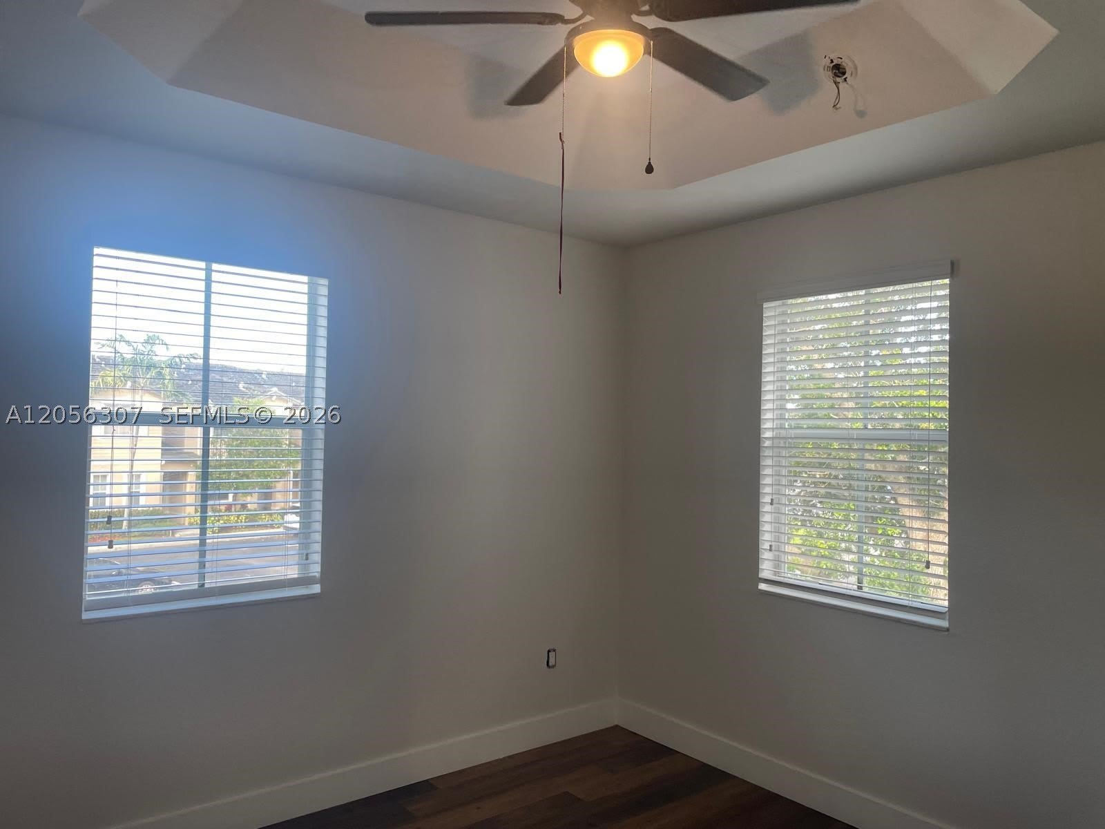 153 SE 28th Pl – photo 1