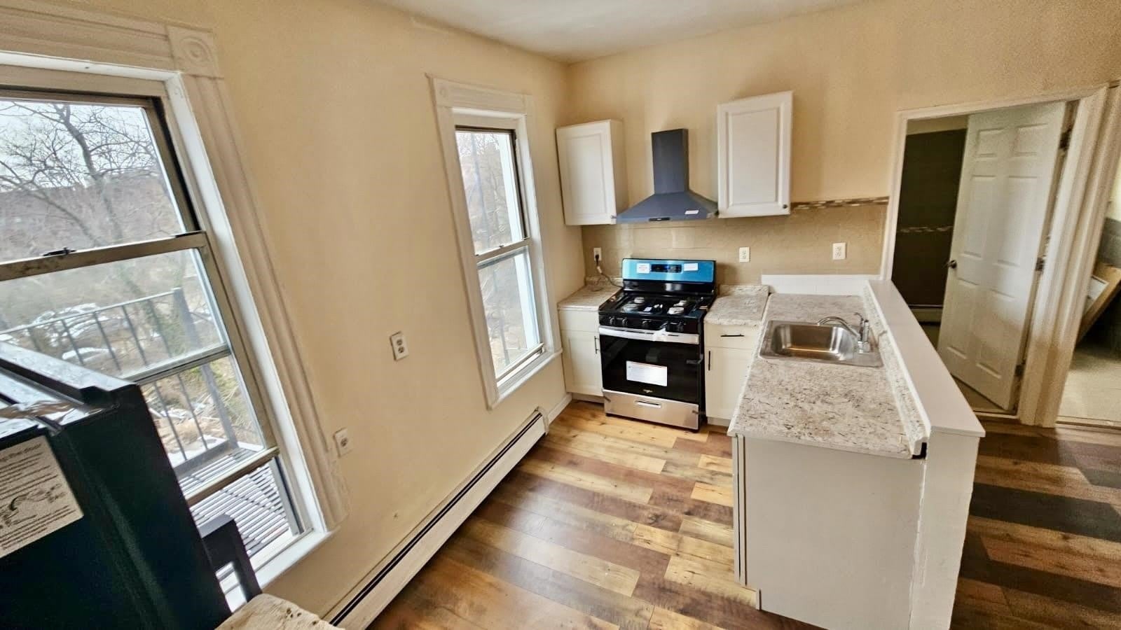 126 MONTICELLO AVE – photo 3
