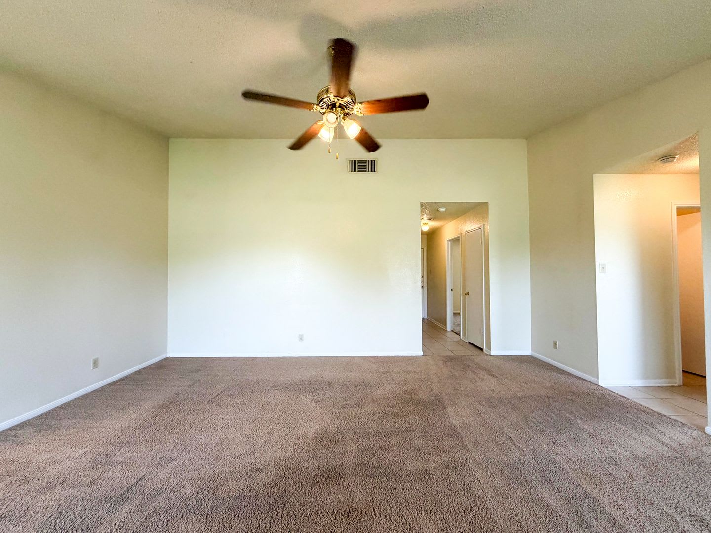 Available Now Gorgeous 3 Bedroom 2 Bath 2 Car Garage Home With A Fireplace Privacy Fenced Yard And Garage Door Opener Pets Upon Approval Only – photo 3