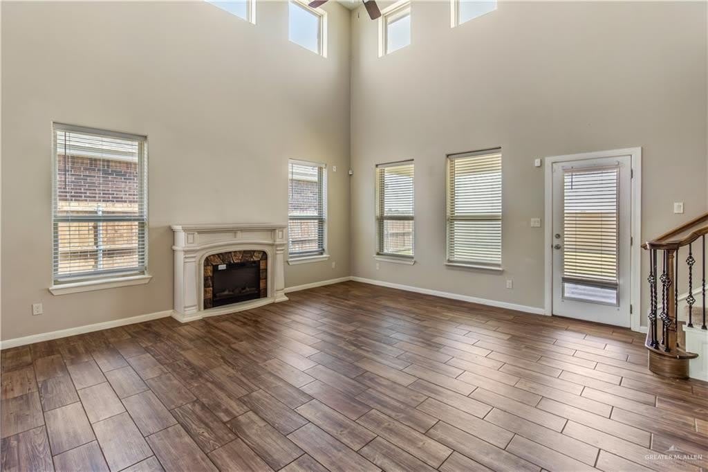 5217 Lost Creek Lane – photo 2