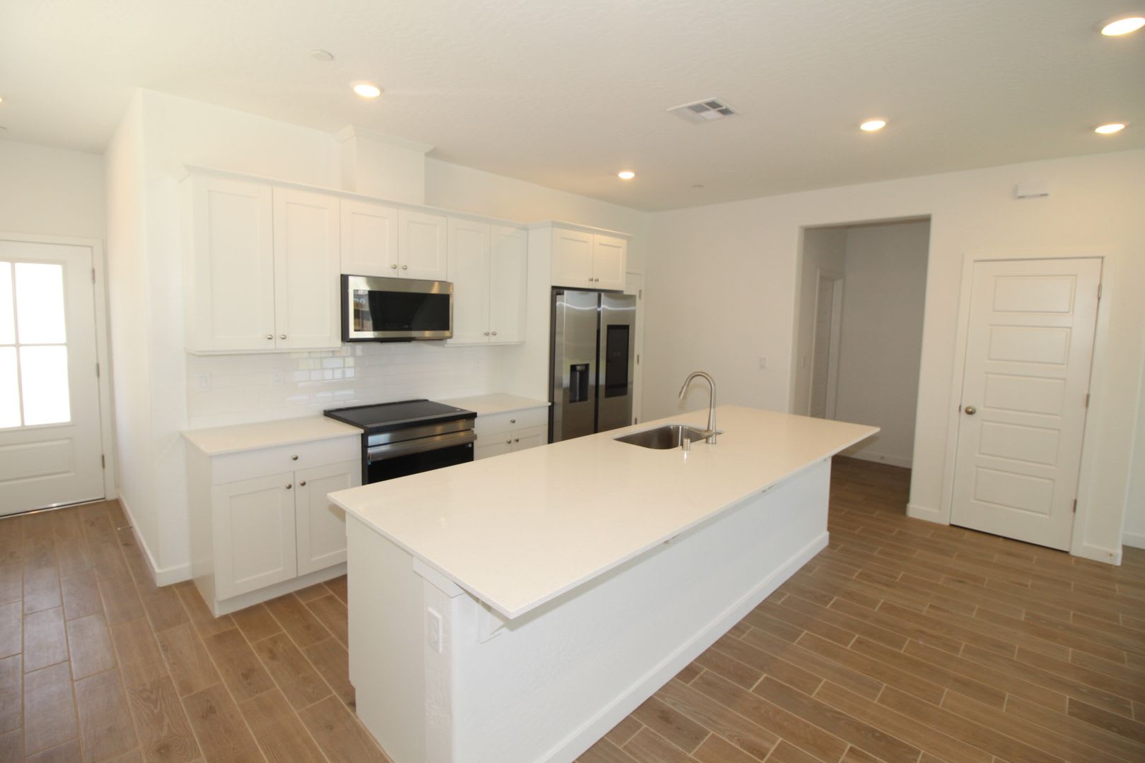 Brand New Lennar Home with Solar – photo 5