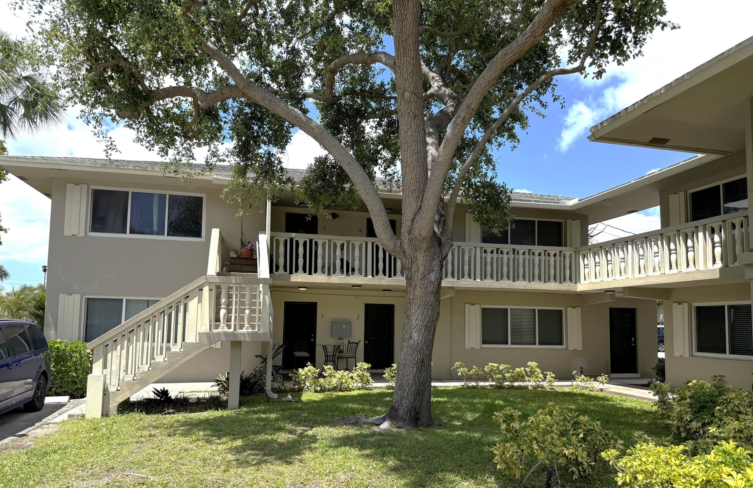 265 SW 7 Street – photo 1