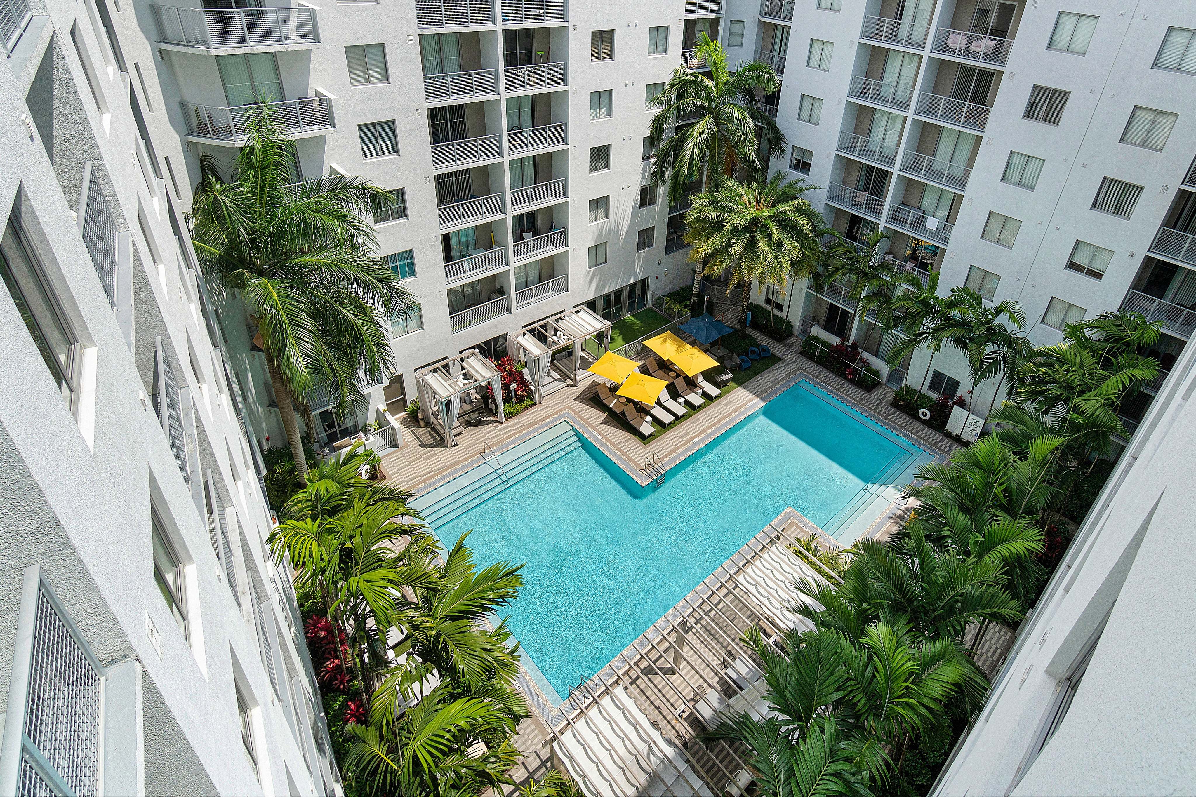 Pearl Dadeland – photo 2