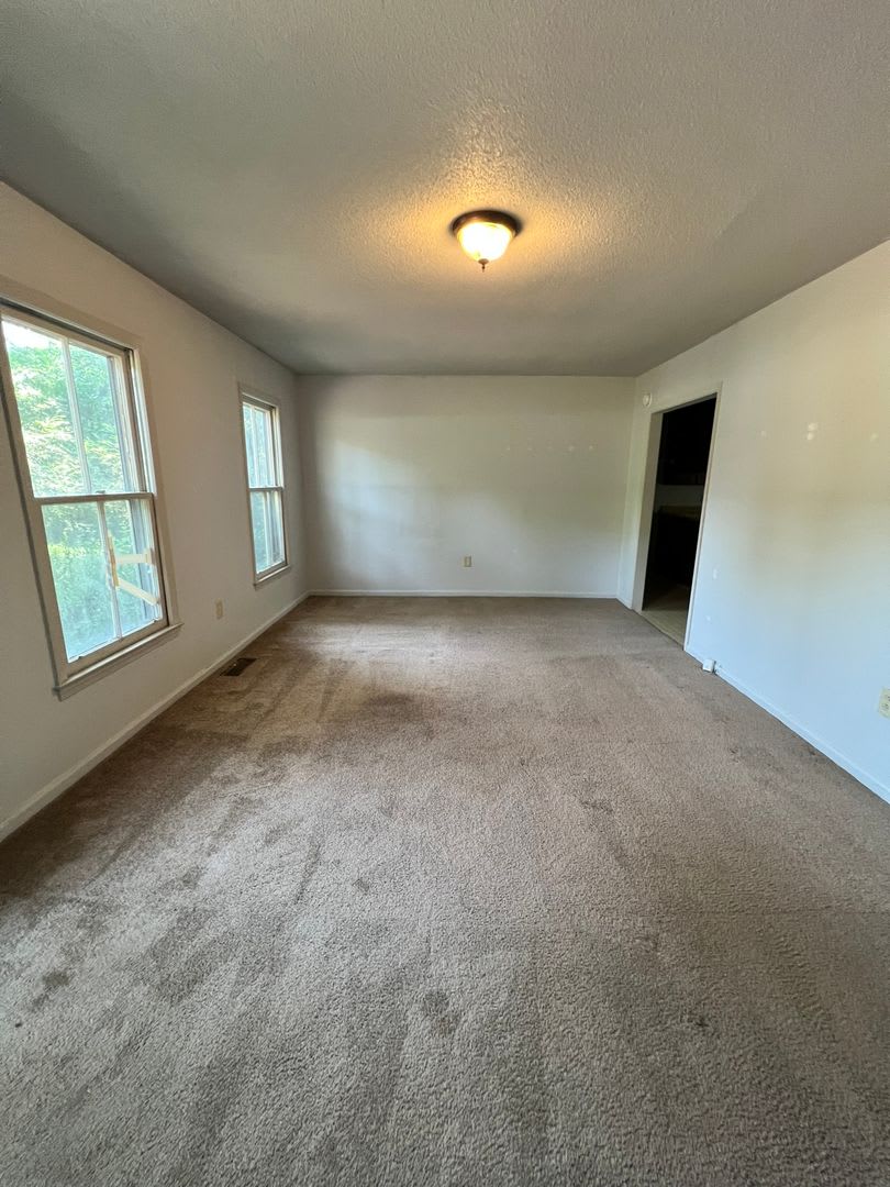 3BD/ 2BA W Fredericks Street – photo 2