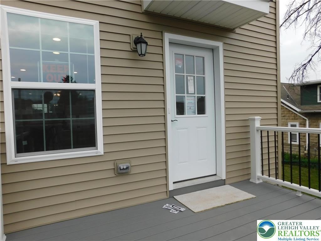1549 Burkhardt Street – photo 1