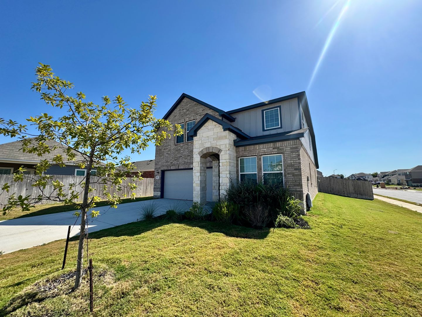 Spacious 4-Bedroom Home with Modern Upgrades & Resort-Style Community Amenities! – photo 2