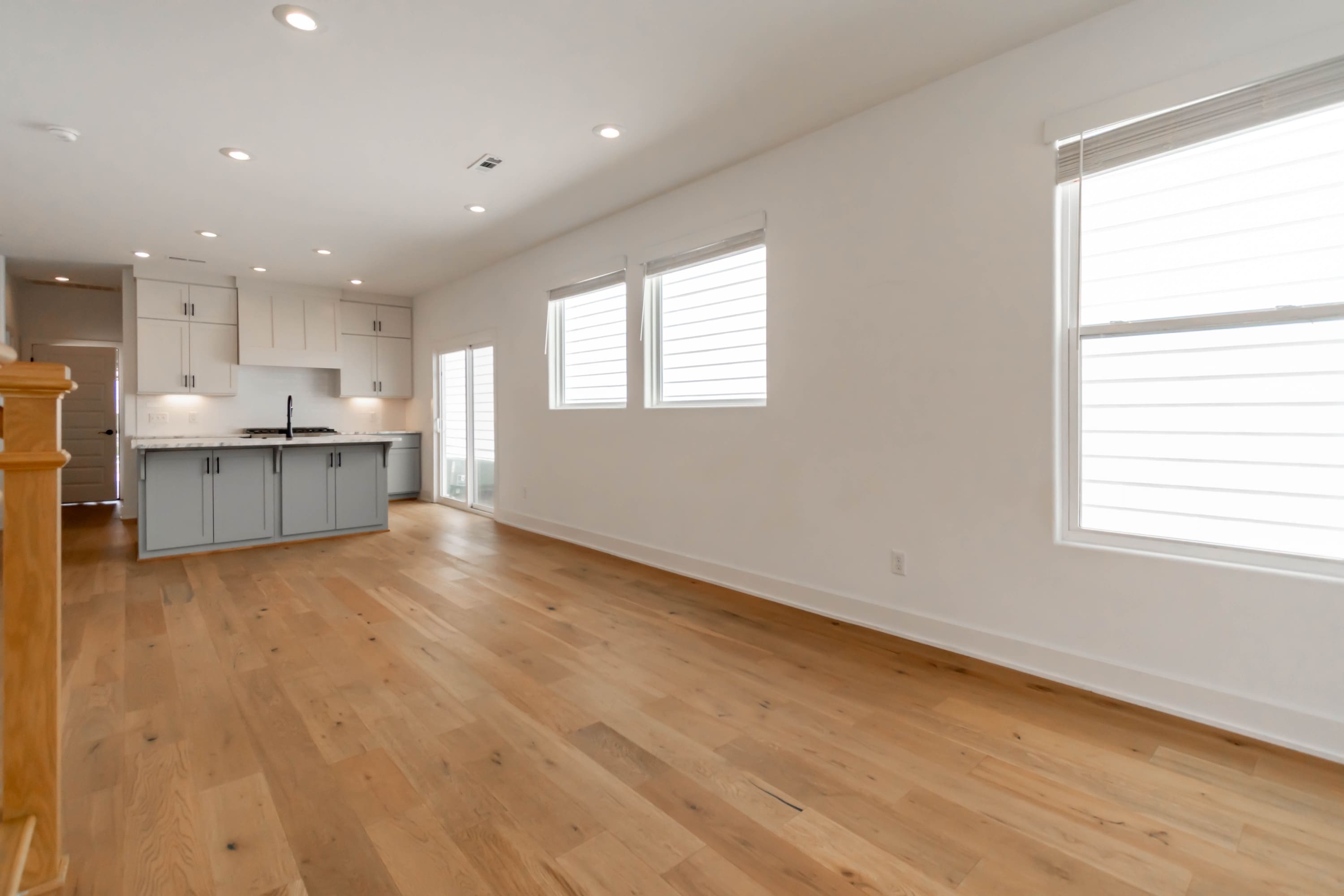 1023 South Hollywood Avenue – photo 5