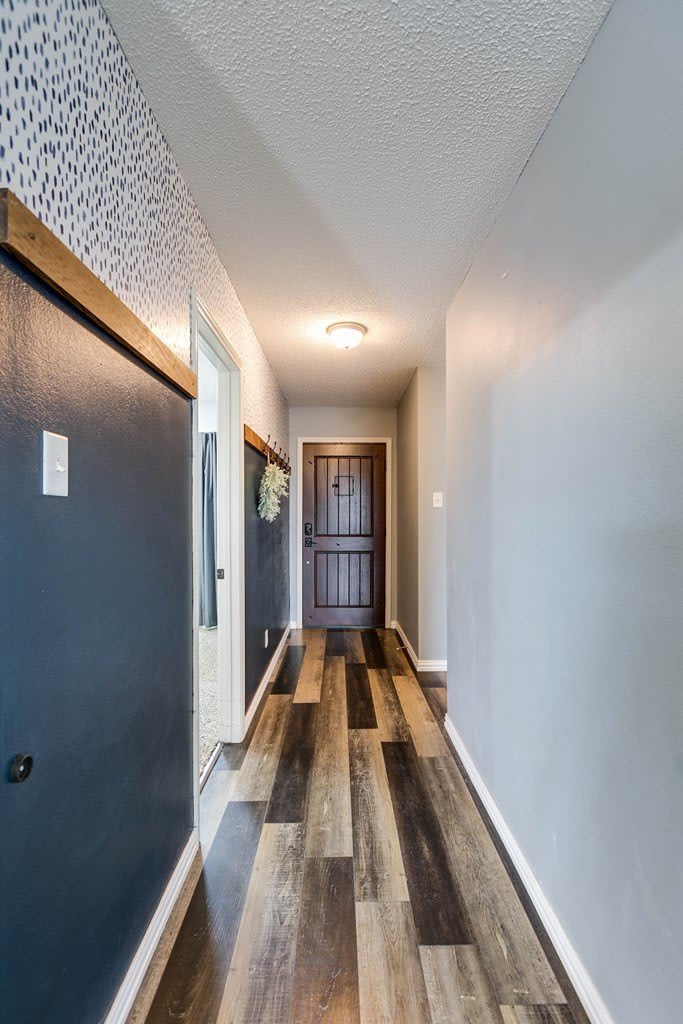 1221 Elmo Lane – photo 2