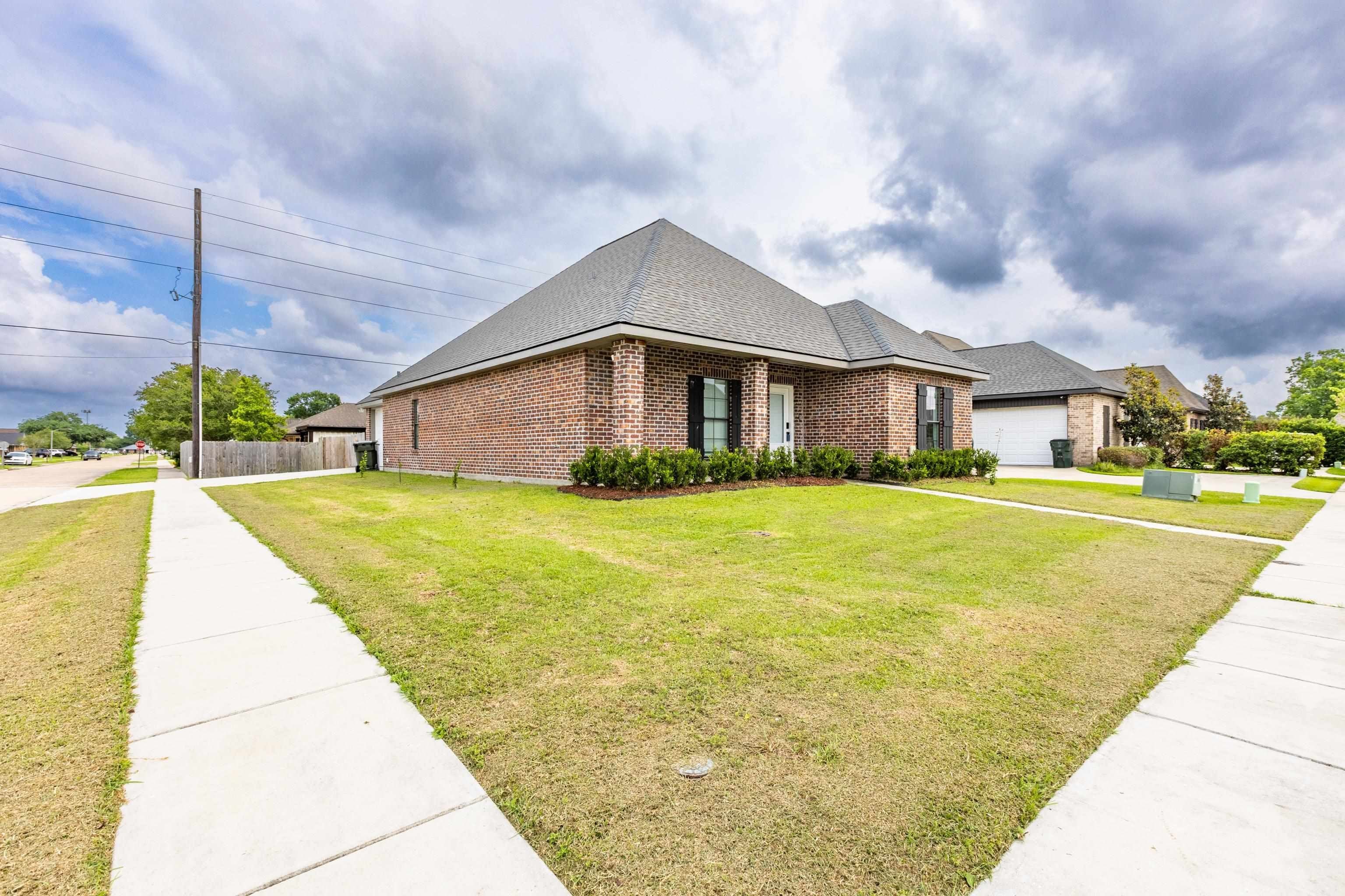 379 Shoal Drive – photo 3