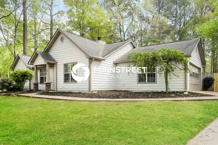 250 Richmond Place – photo 2
