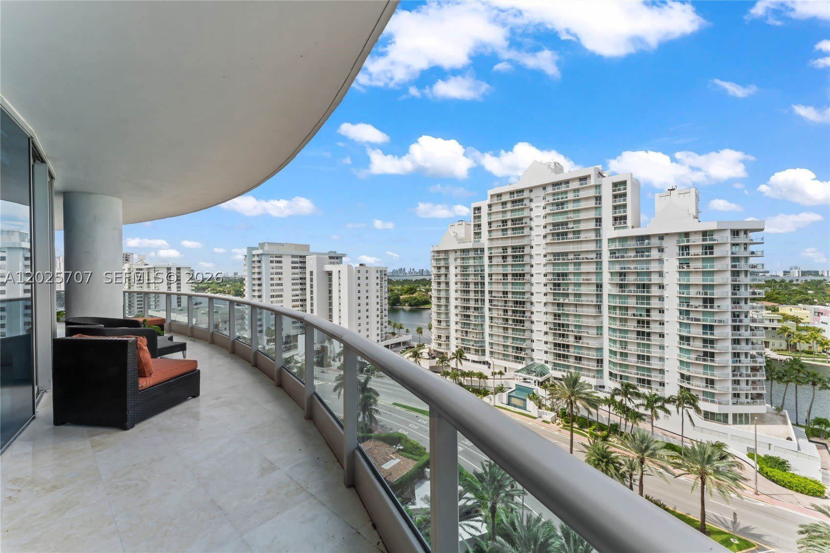 5959 Collins Ave – photo 2
