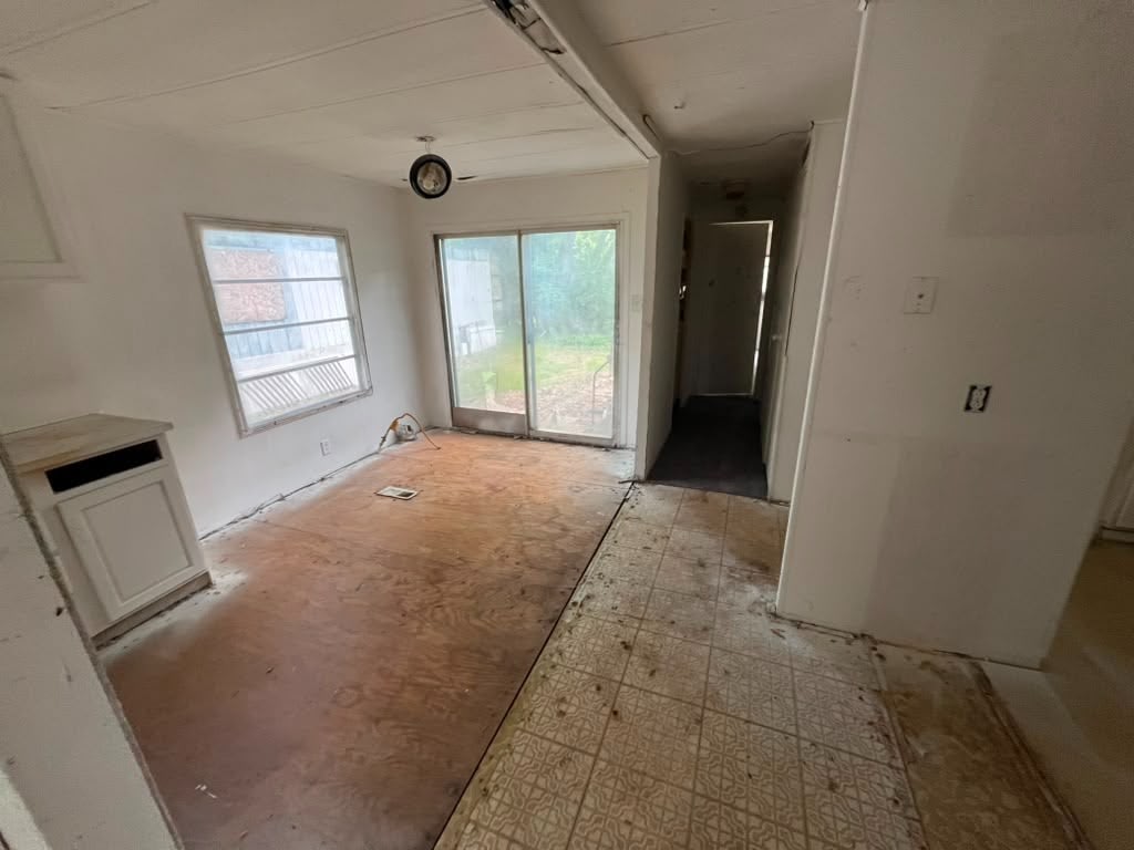 1806 E Webster Rd – photo 4