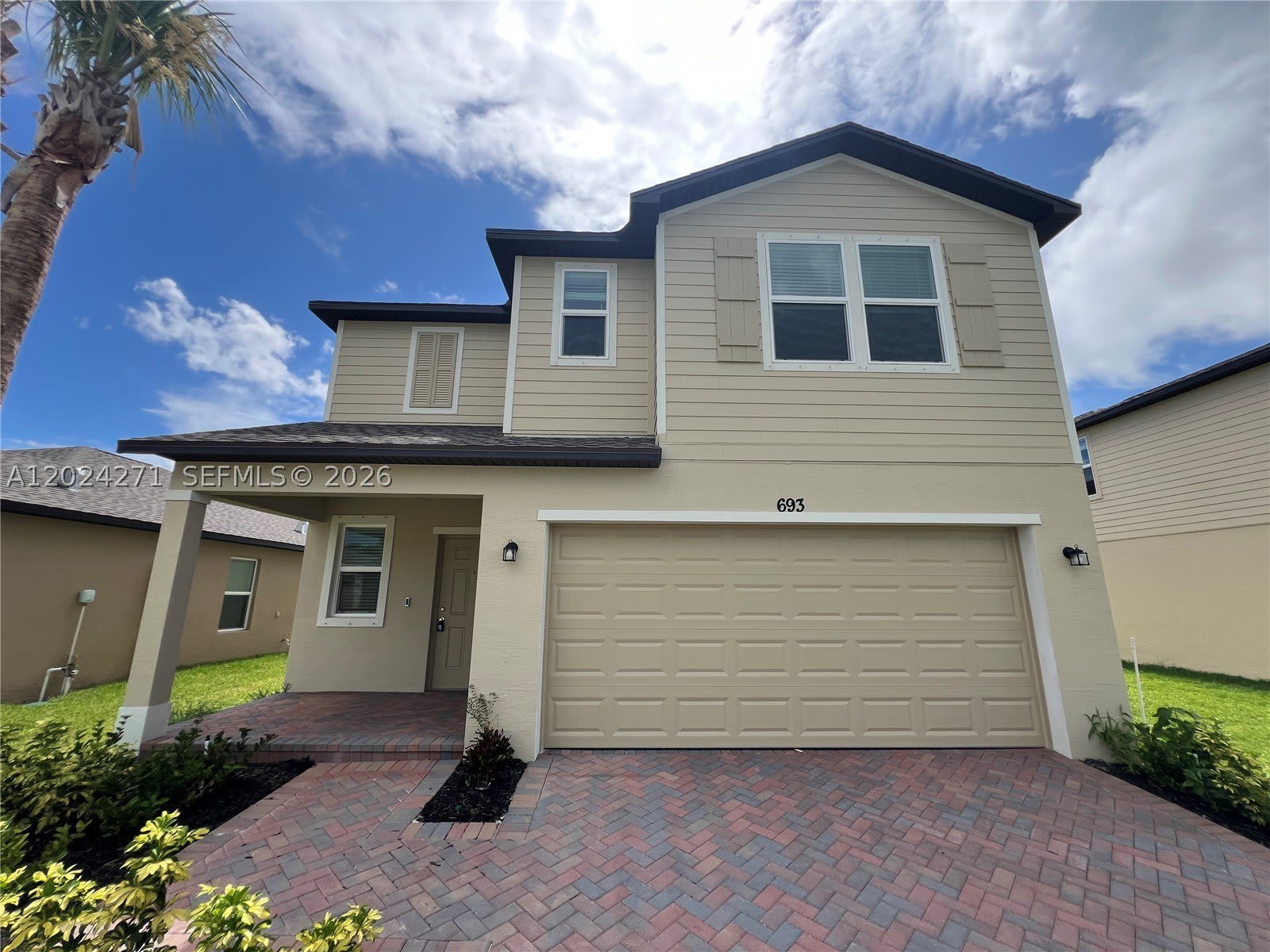 693 Carlyle Way – photo 1
