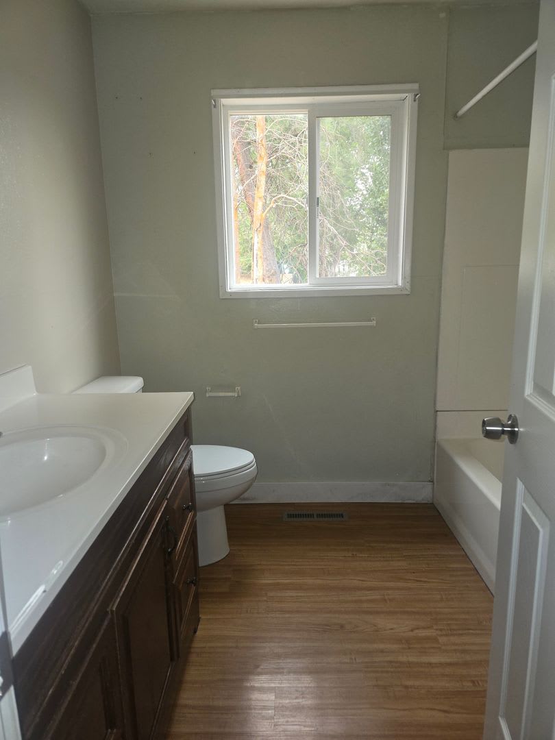 2 bedroom 1 bath – photo 4