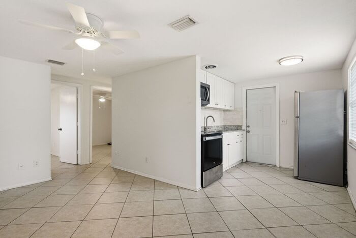 417 Milwaukee Avenue – photo 5