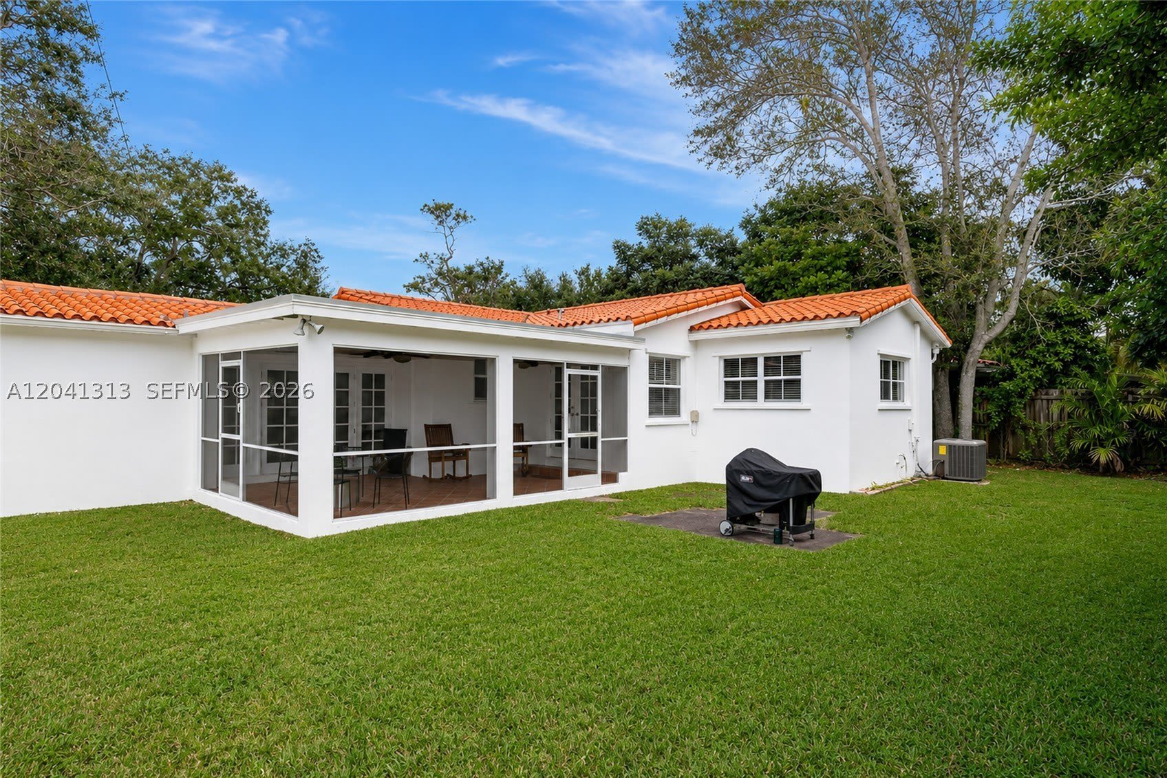 5760 SW 51st St – photo 3