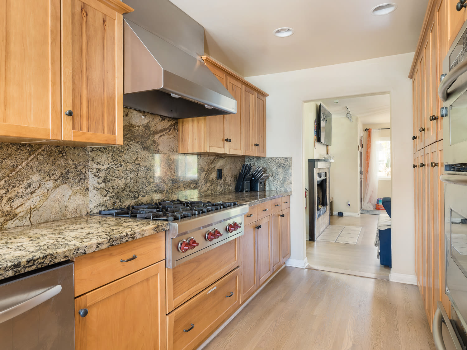 416 Virginia St – photo 3