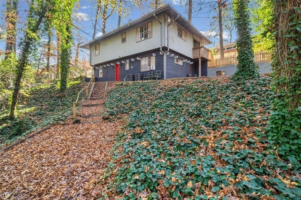 1450 Shadowbrook Drive – photo 1