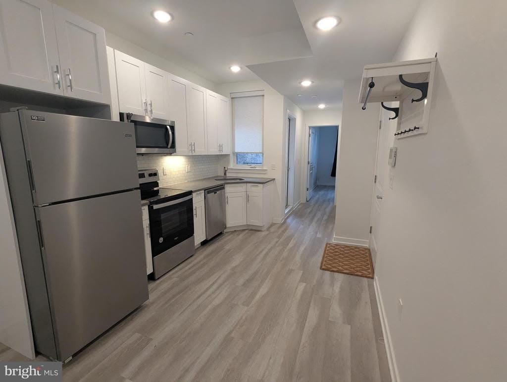 1524 RIDGE AVENUE – photo 3