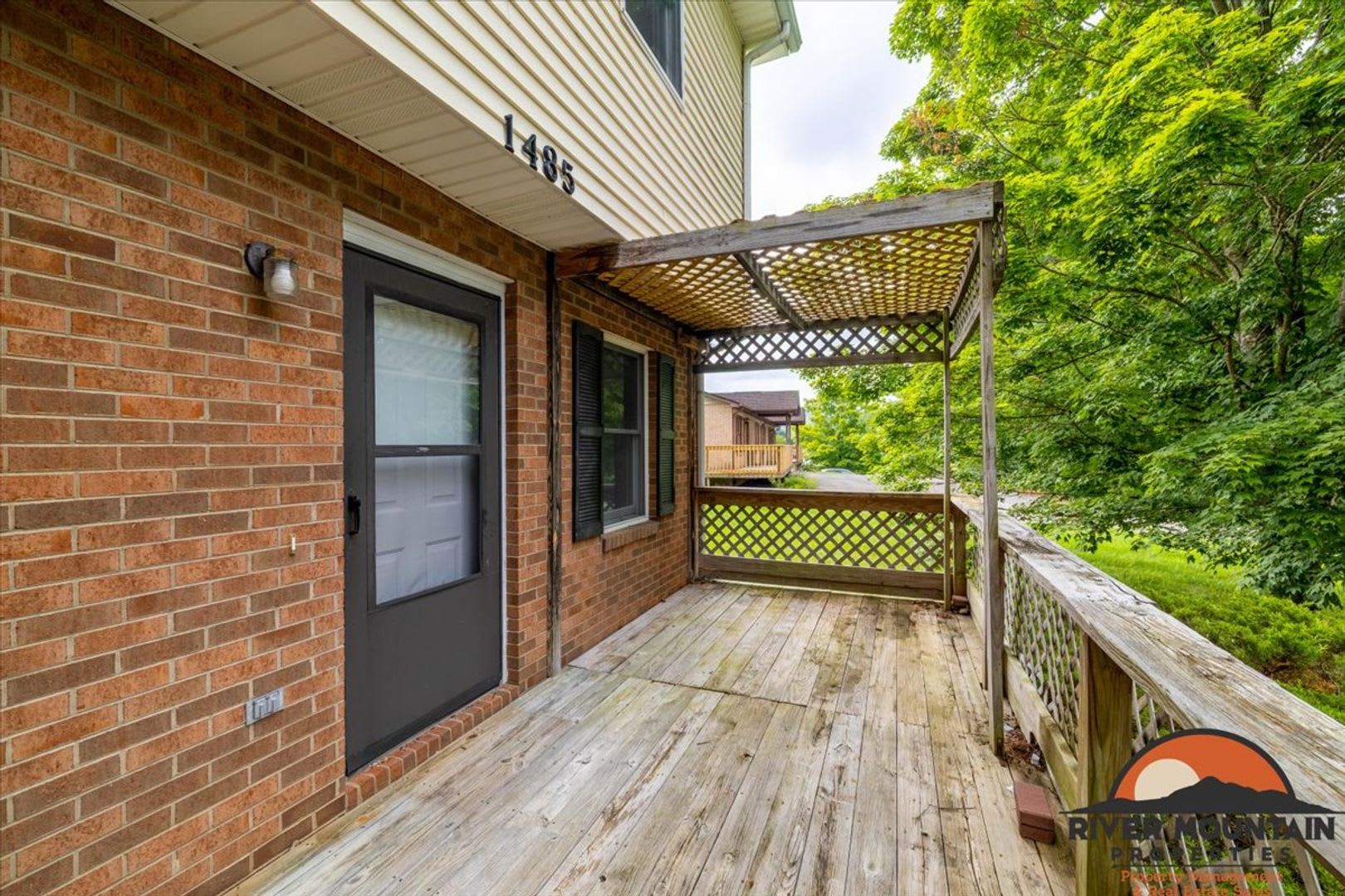 Recently Updated Home Near Virginia Tech – photo 2