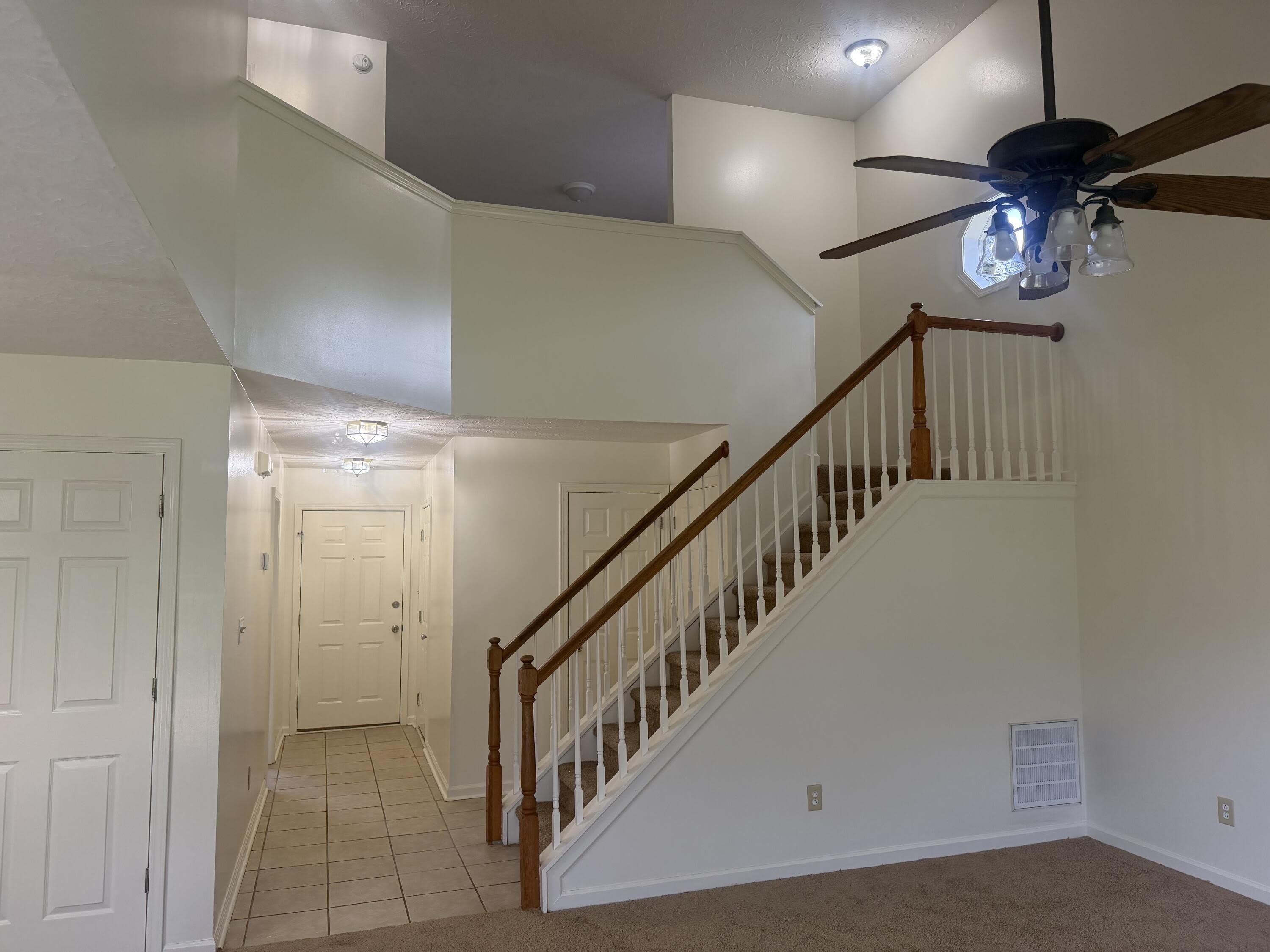 541 Lidian Court – photo 4