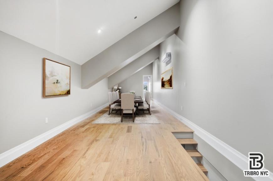129 Russell Street – photo 3