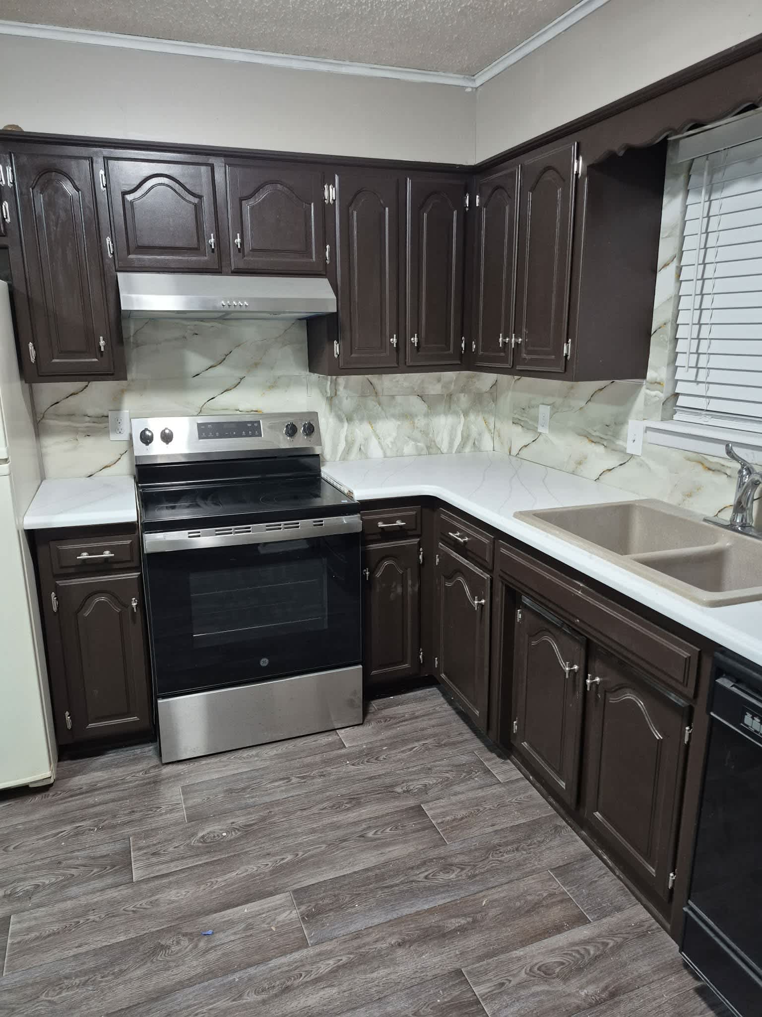 1104 E 23rd St – photo 2