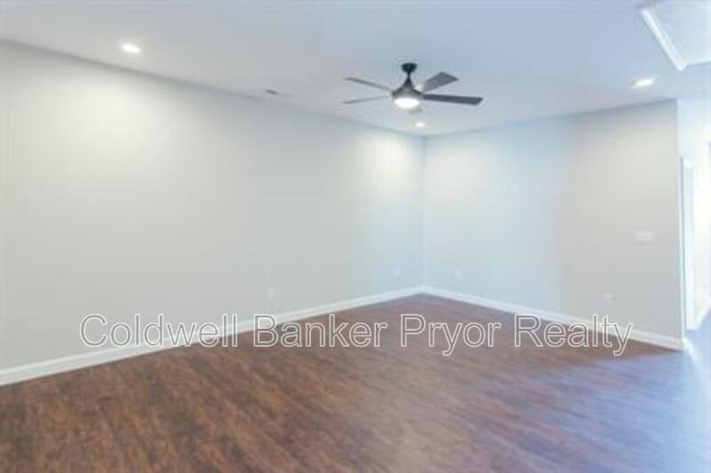 27 Michigan Lane – photo 2