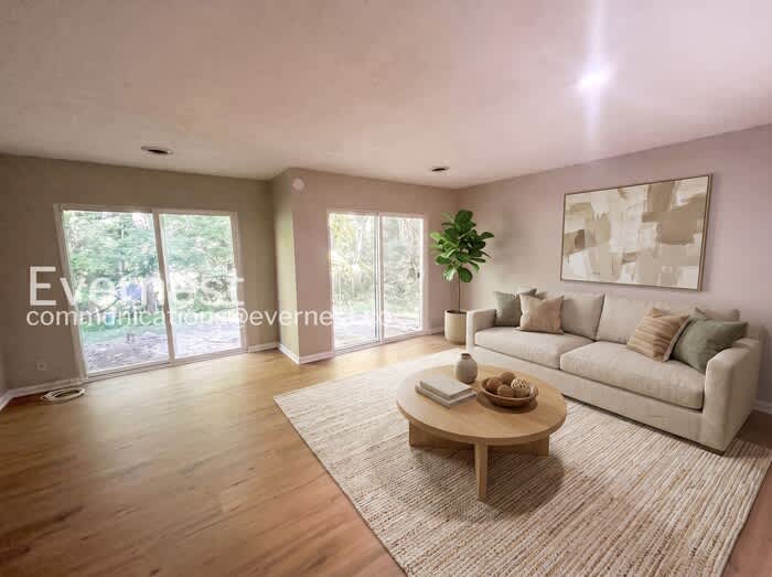 4090 Midlands Road – photo 2