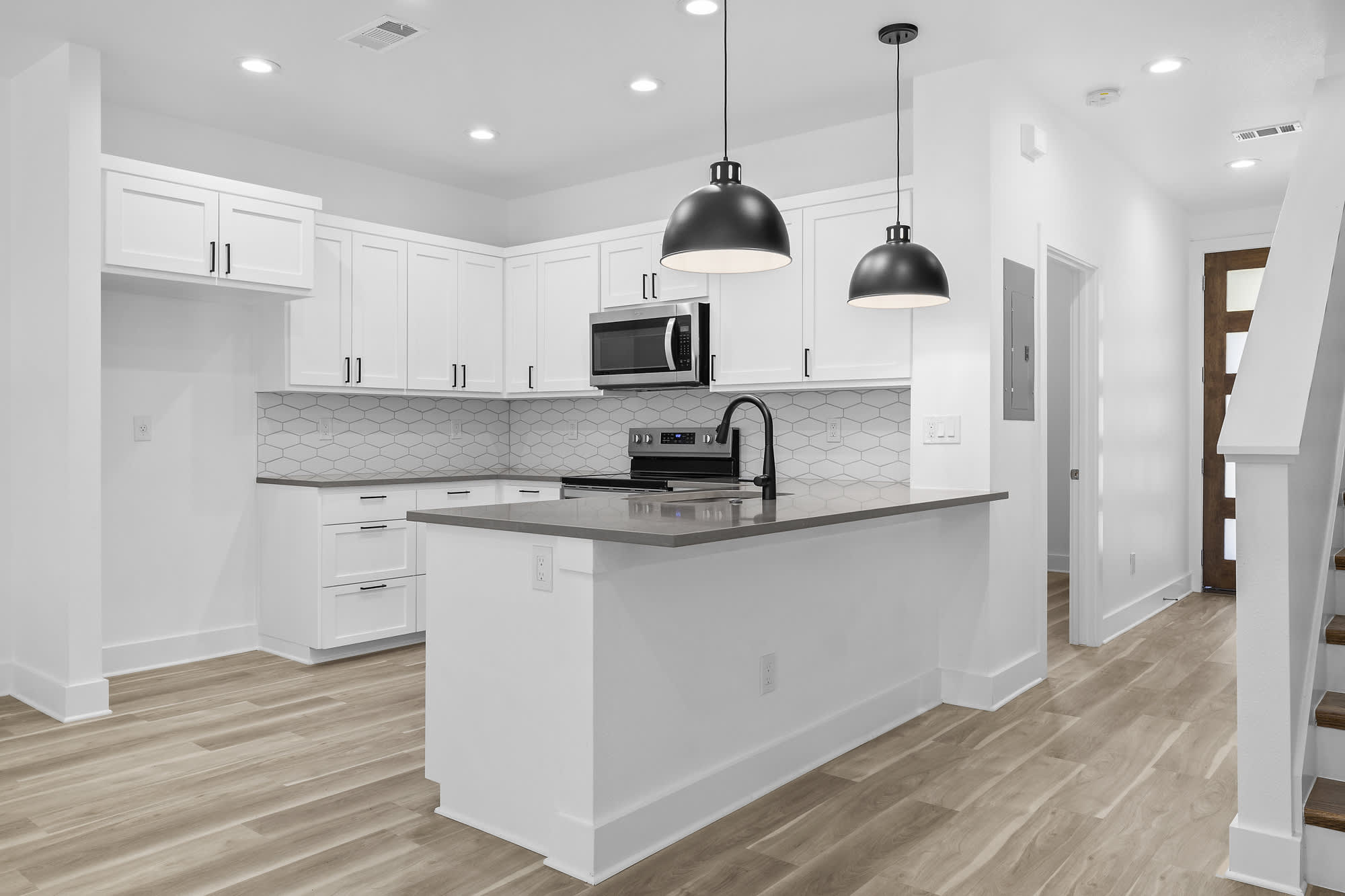 18800 Hogan Circle – photo 4