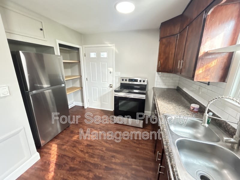 419 Linganore Avenue 1 – photo 3
