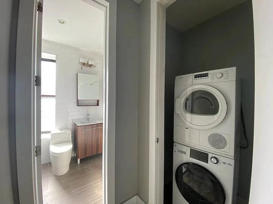 661 West 180th Street – photo 1