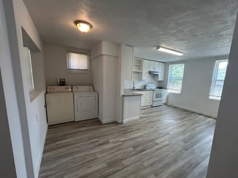 312 East Mission Avenue – photo 5